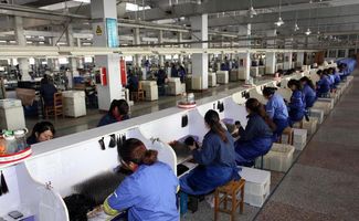 为什么中小型工厂纷纷倒闭 工厂老板说出3点原因,听完很心酸